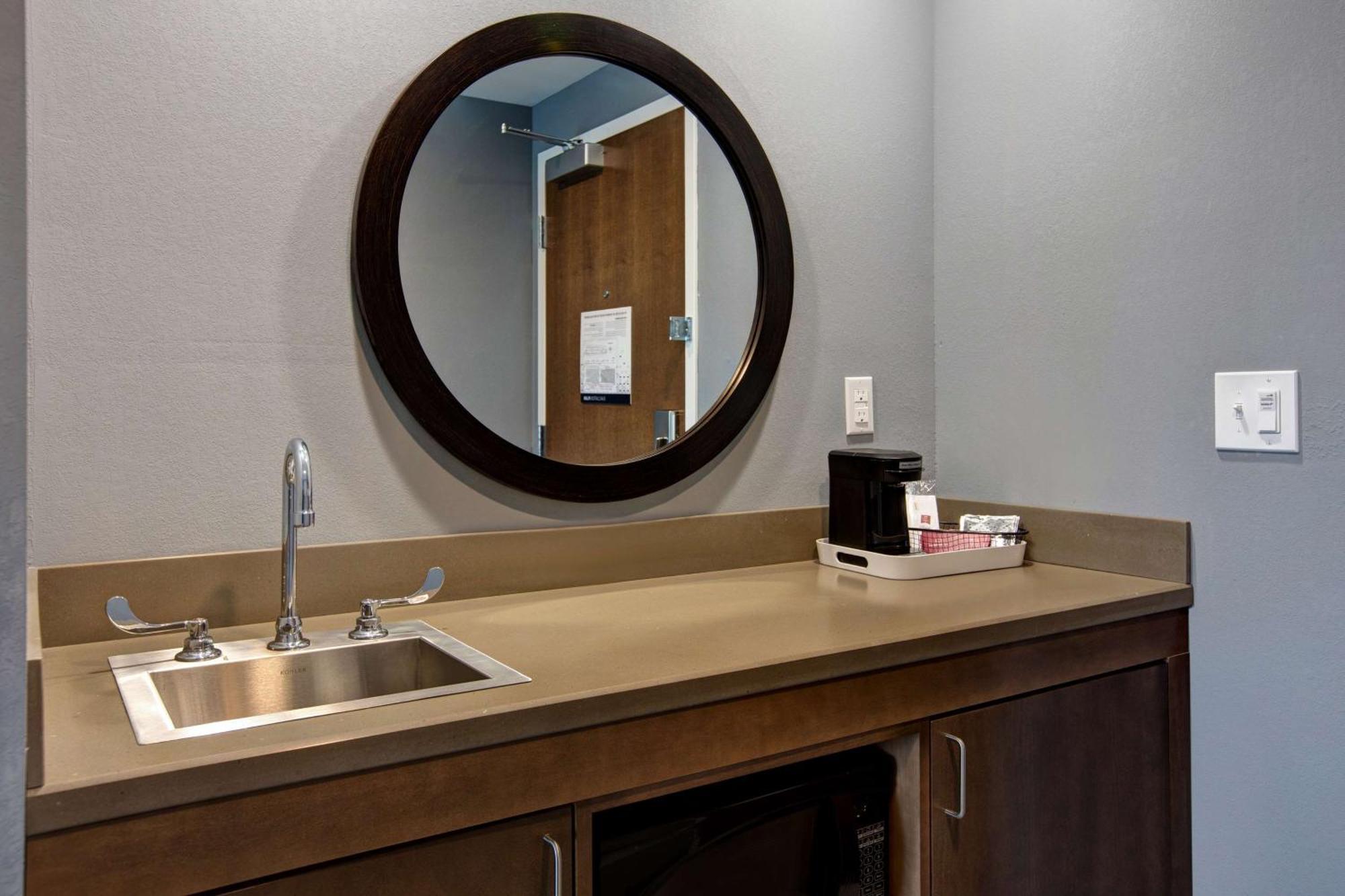 Hampton Inn & Suites Deptford, Nj Eksteriør billede